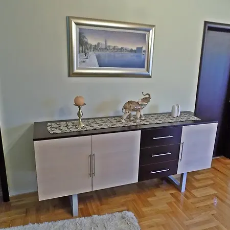 Apartment Apartment Kragujevac